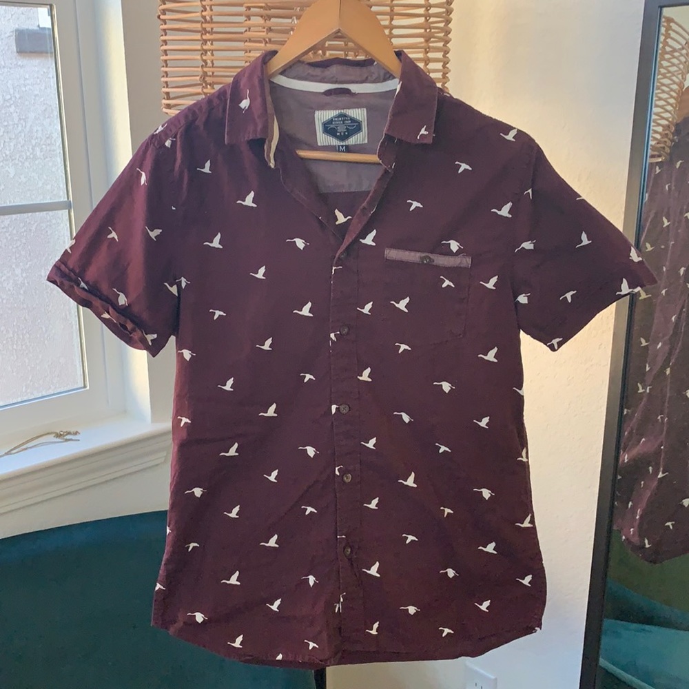 Maroon Button Up Collared short sleeve shirt